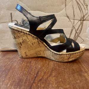 BOC Born Concept Brygida Black Leather Cork Wedge Sandals Women’s US 6 EU 36.5